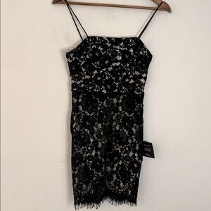 Lulu's elegant Black & Cream Lace Mini Dress spaghetti straps cream lining SZ SM
